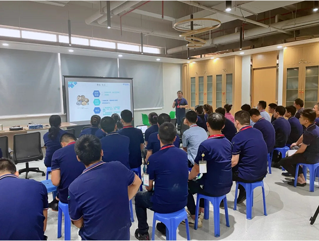 j9վڼУ | ɰǿѵ࿪ʽһڿ